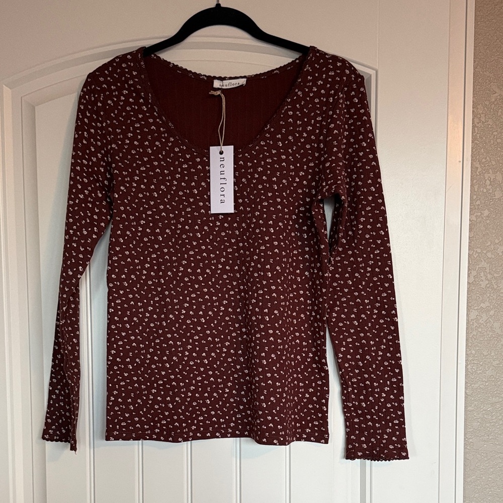 Neuflora Mallory Pointelle long sleeve top brown with White Floral NWT small